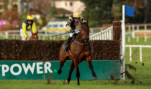 Cheltenham Gold Cup s nabitou sestavou