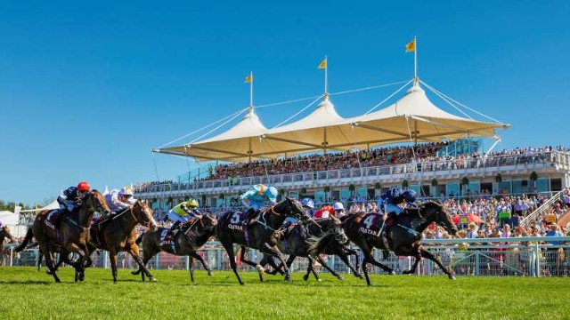 V úterý začíná tradiční festival Glorious Goodwood