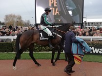 Champion Chase: Obhájce Altior tutovkou festivalu