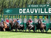 Bohatý program nedělního mítinku v Deauville