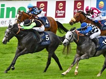 Ignacius Reilly v nabité Tattersalls Mile