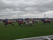 Trophy Chase v Kemptonu, další velký handicap