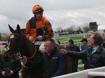 Queen Mother Champion Chase: Nabitému poli vévodí Shishkin